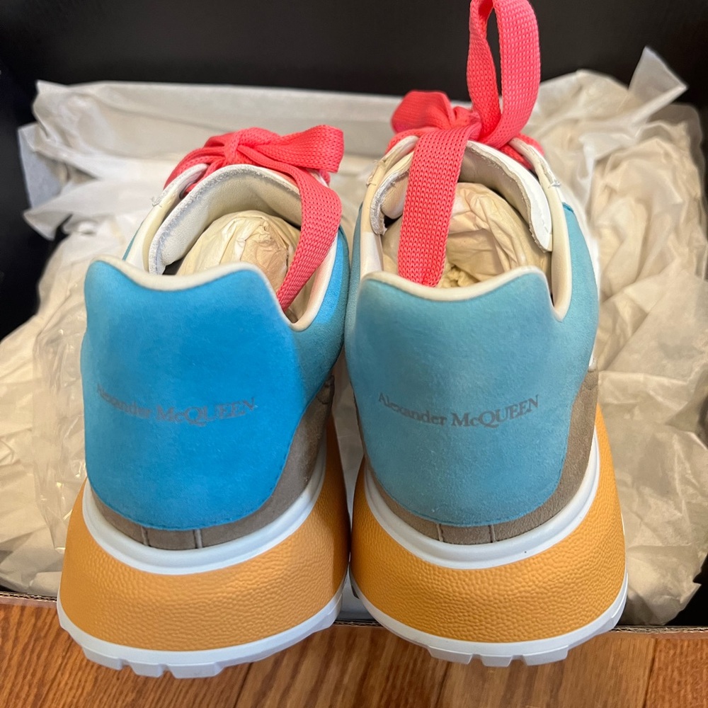 Alexander McQueen women sneaker in size 36